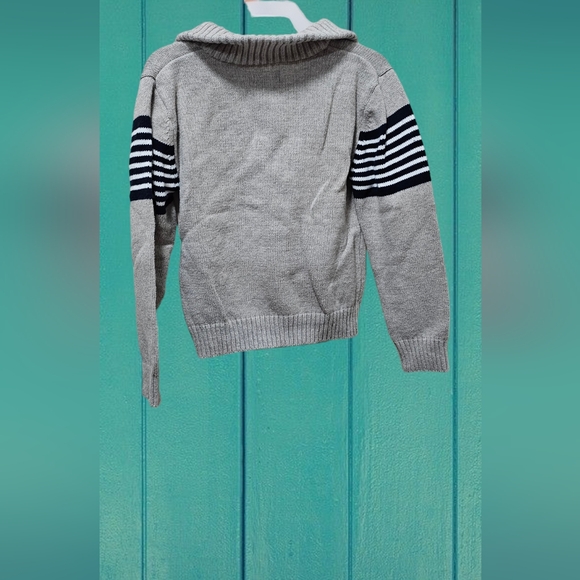 Boys sweater - Picture 2 of 3